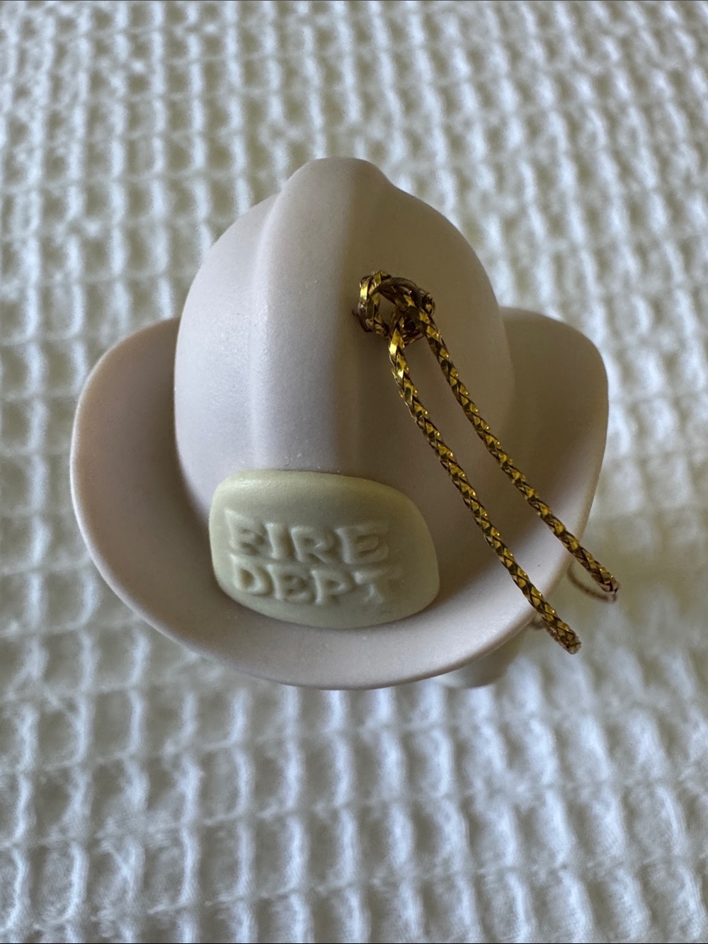 Precious Moments Love Rescued Me Ornament w Box Tag 1986 Enesco - Picture 4 of 10